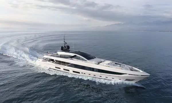 BETSY — Mangusta GranSport 54
