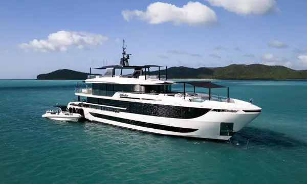 39m Mangusta WHITE STAR Opens 2026 Bahamas Charter Season — source image