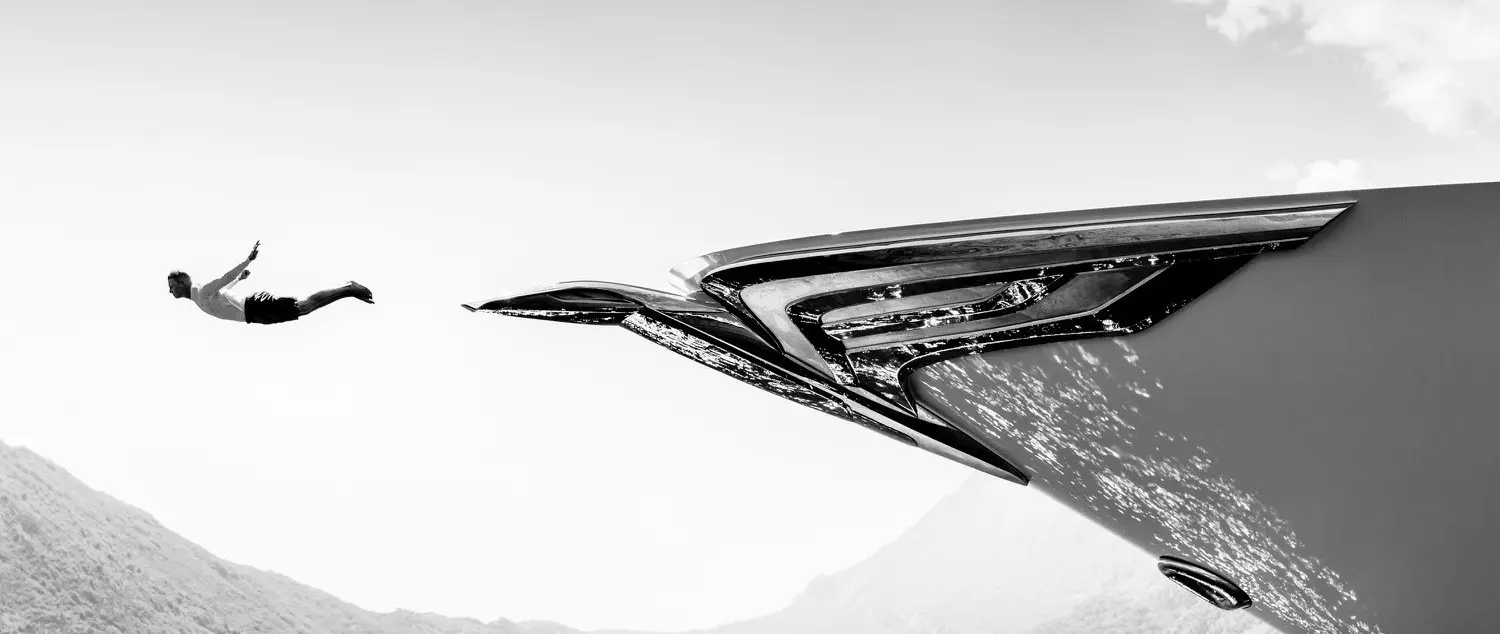 Monaco Yacht Show - tribute-to-yachting-guillaume-plissons-photographic-exhibition-at-the-monaco-yacht-show-20