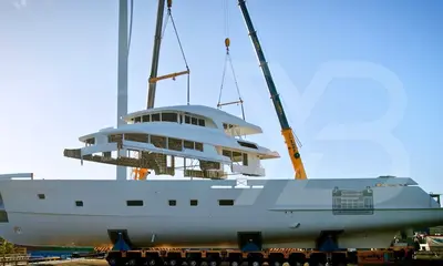 Moonen Joins Hull and Superstructure of 37m Martinique YN208 — source image