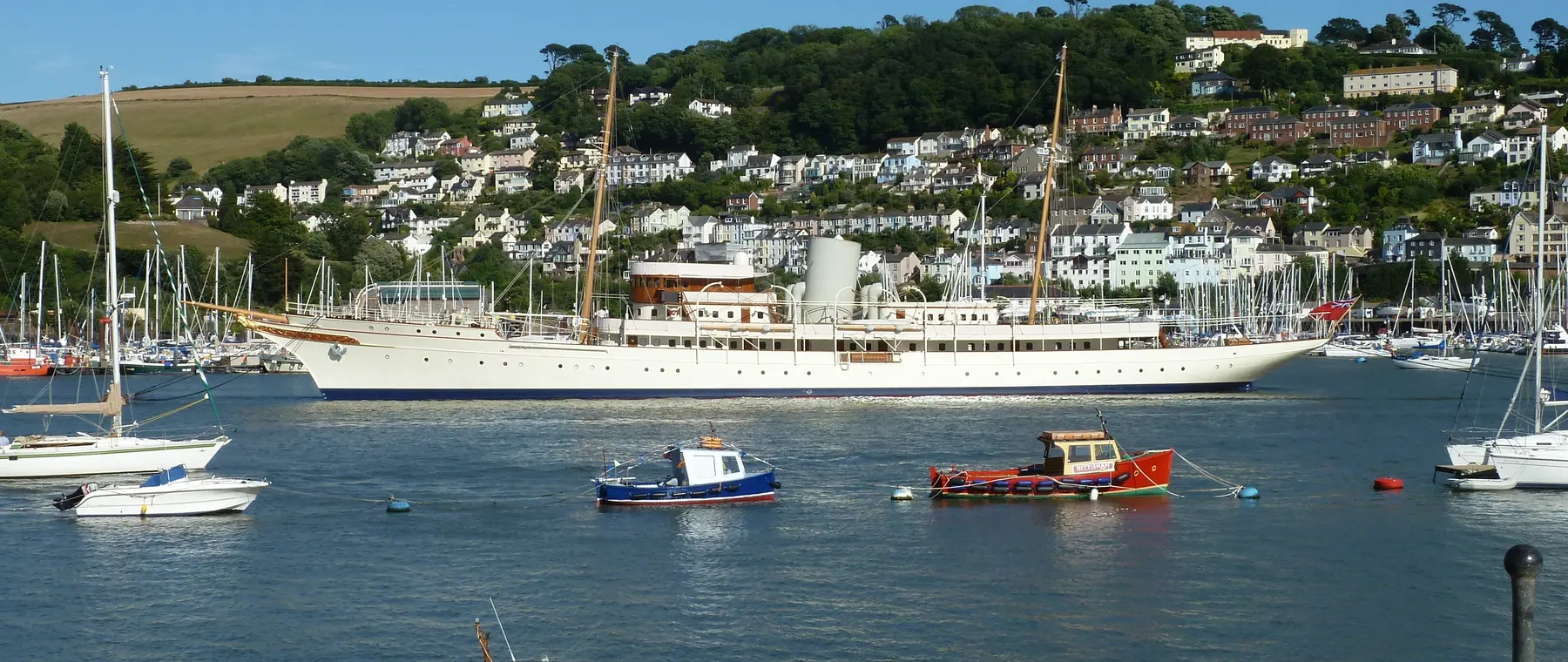 Nahlin at Dartmouth, 17 July 2010 — Tim Trent / Wikimedia Commons