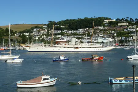 Nahlin at Dartmouth, 17 July 2010 — Tim Trent / Wikimedia Commons
