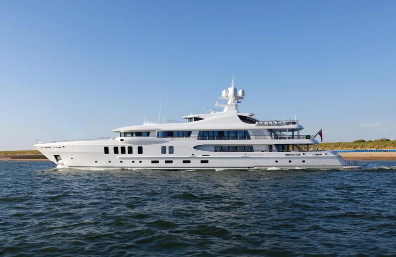 NENINKA - Damen Yachting official image