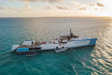 NEW ROMANCE - Damen Yachting official image