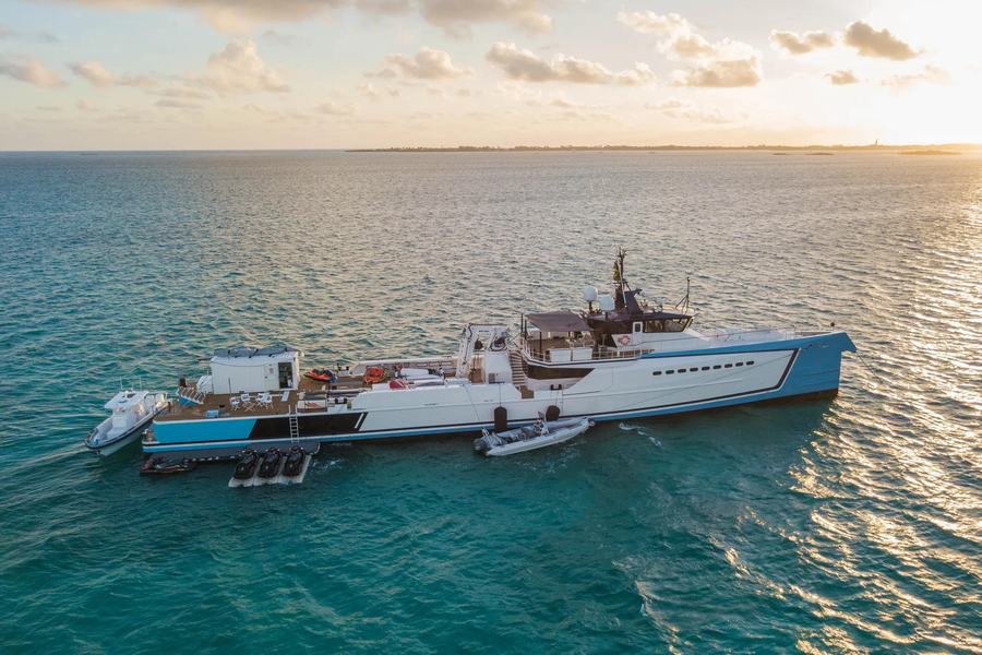 NEW ROMANCE - Damen Yachting official image