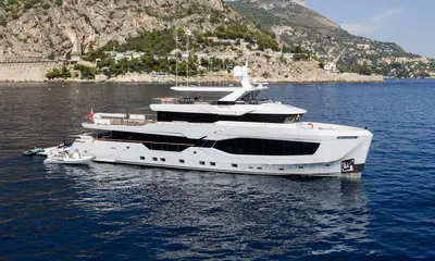 37m Numarine EAU LA LA for sale — Burgess 2026