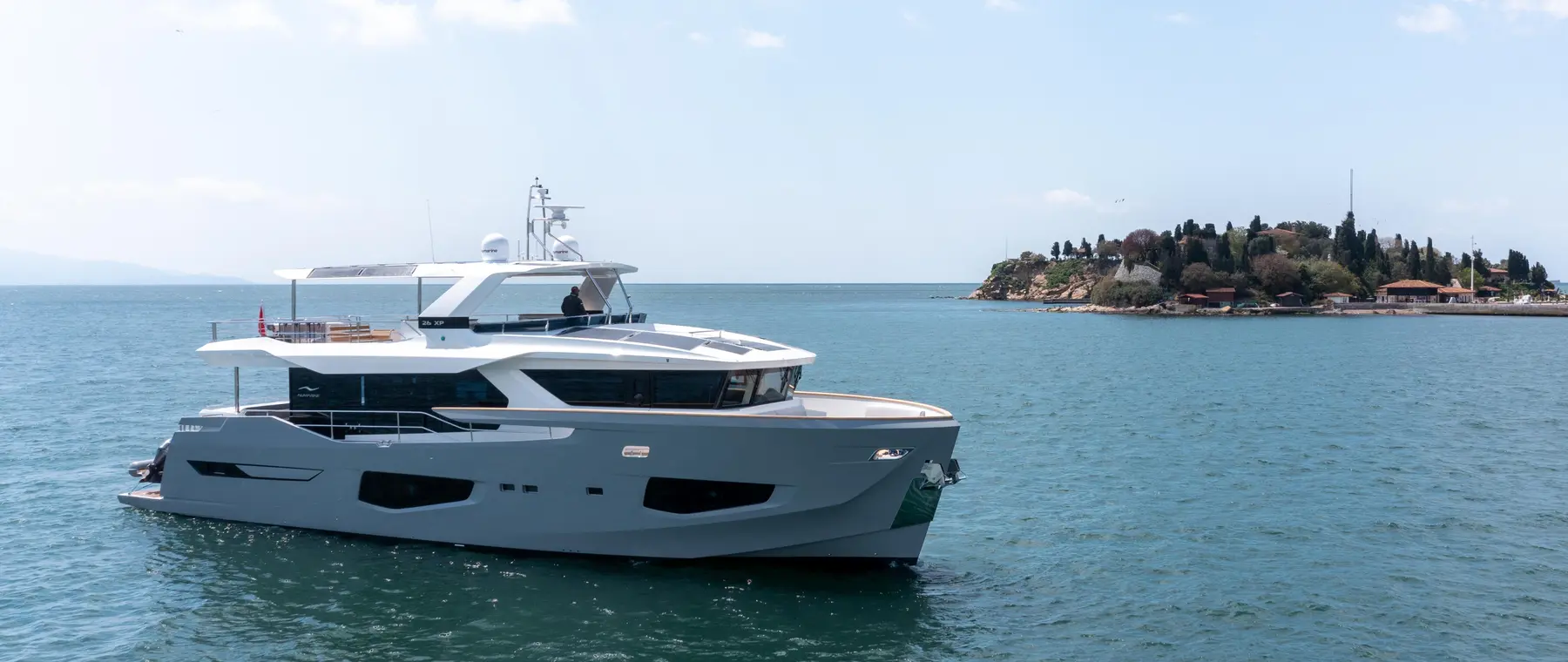 Numarine 26XP explorer yacht — official Numarine image