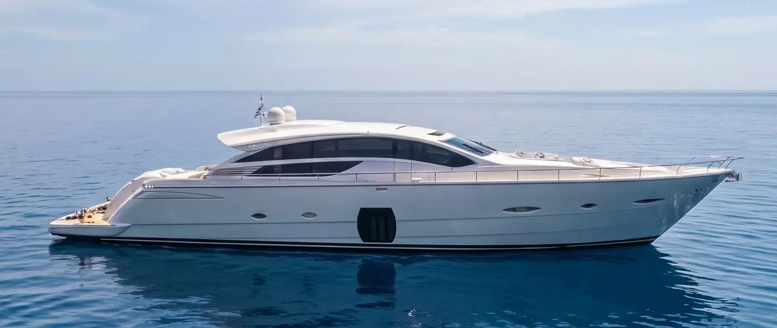 25m Pershing FOR EVER Joins IYC Sales Fleet at €1.6m — source image