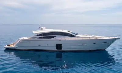 25m Pershing FOR EVER Joins IYC Sales Fleet at €1.6m — source image