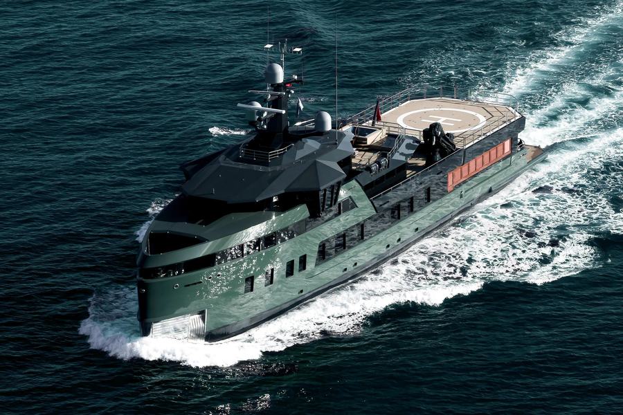 PINK SHADOW - Damen Yachting official image