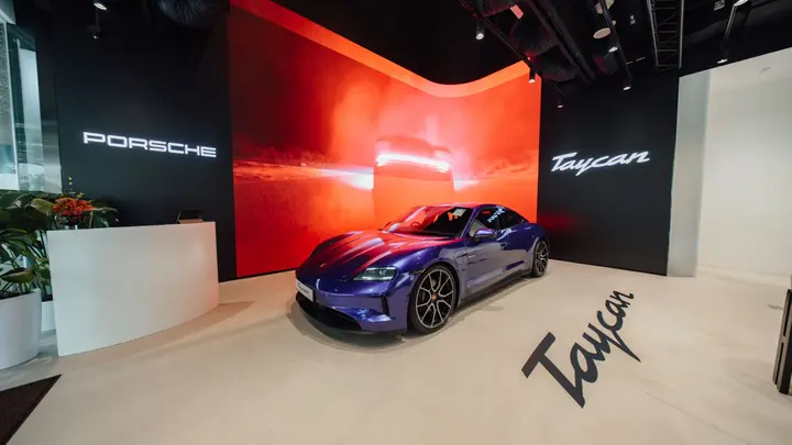 Official Porsche Brings the 911 GT3 and Taycan Into Singapore’s 67 on Scotts image