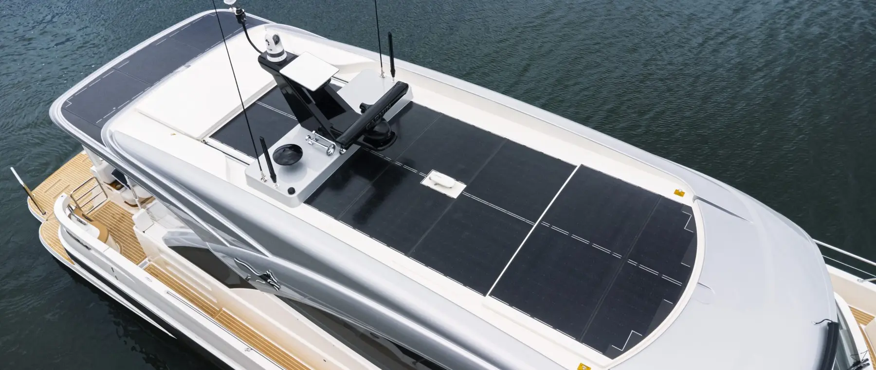 Praxis Targets Superyachts With Ultra-Thin Solar Composite for Hulls and Hardtops — source image