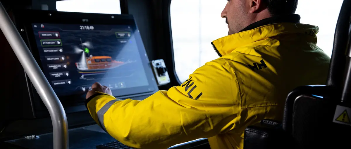 Raymarine and FLIR Begin Five-Year RNLI Fleet Technology Partnership — verified source image