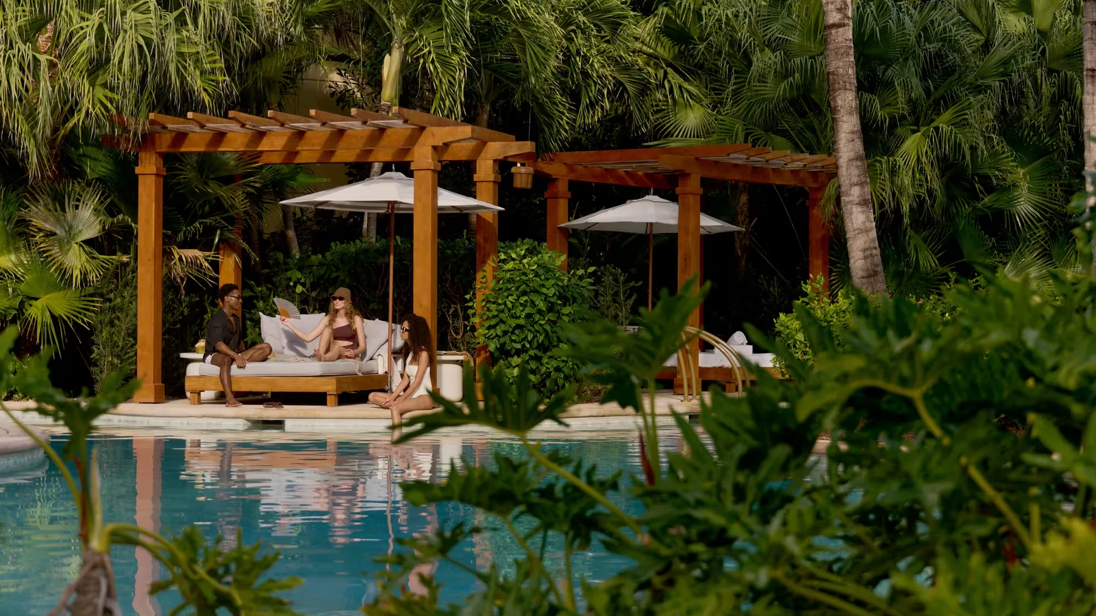 Official Rosewood Baha Mar Adds Pre-Arrival Wardrobe Curation With Bal Harbour Shops image