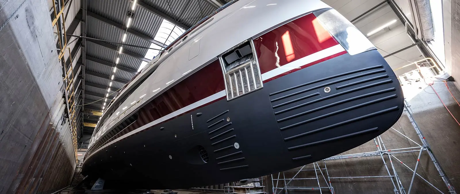 YN 20067, Project Sparta – 67m full-custom motor yacht hits the water! press image