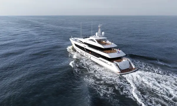 Heesen delivers the first yacht of 2024: YN 20255, now named Iris Blue press image