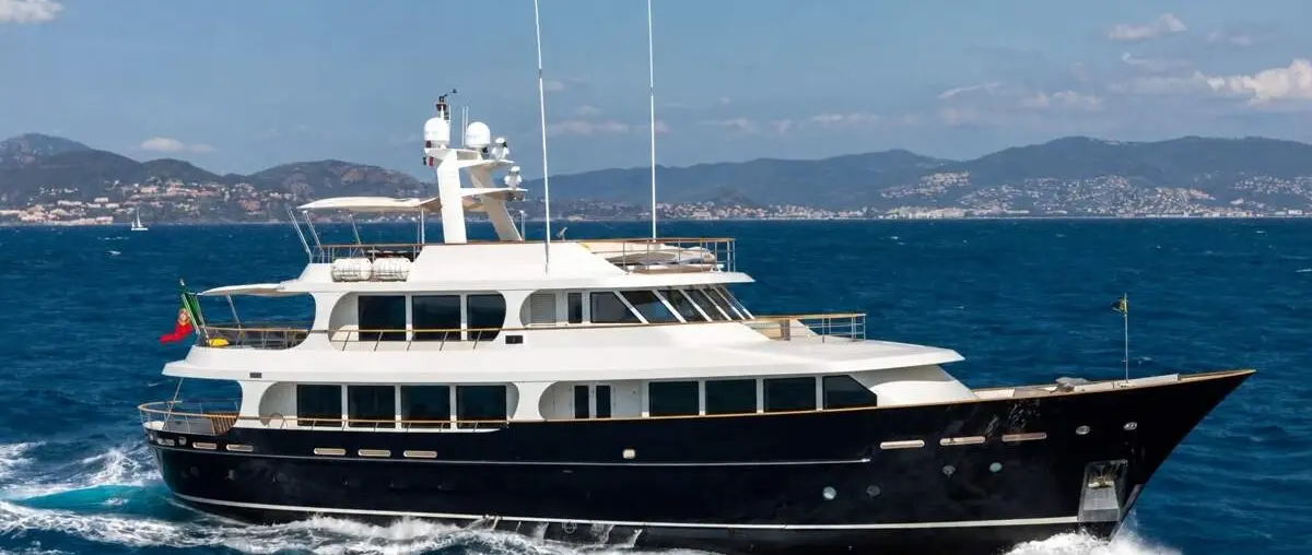 34m Lynx Yacht SANCTUARY Joins Fraser Brokerage Fleet — source image