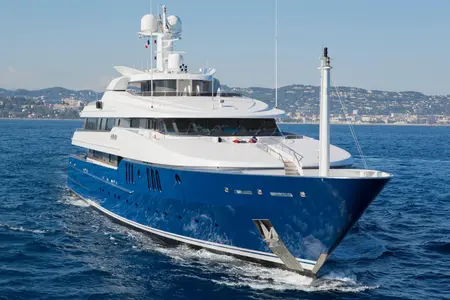 SARAH - Damen Yachting official image