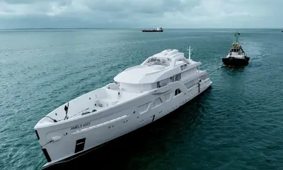Seventh Amels 60 joins her sister yachts press image