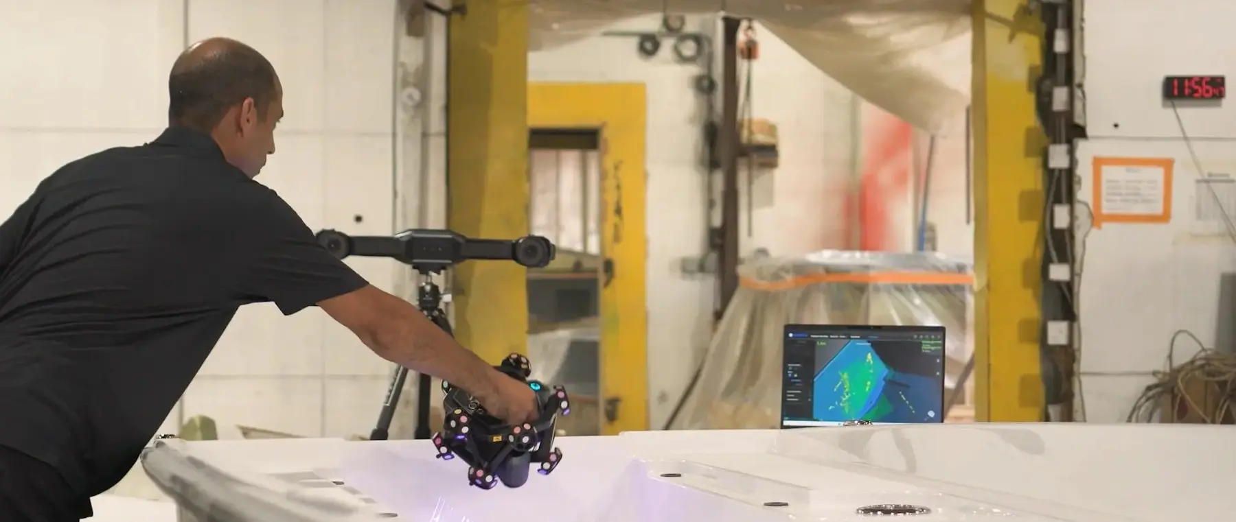 SHINING 3D Shows FreeScan Trak Nova for Yacht Surveying at IBEX — source image