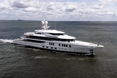 SIXTH SENSE - Damen Yachting official image