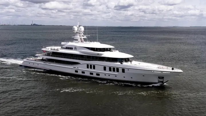 SIXTH SENSE - Damen Yachting official image