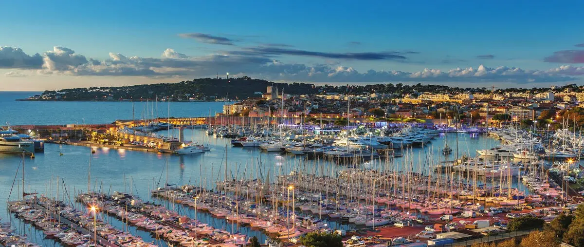 Smart Yachts Markets 60m Genoa and 53.99m Antibes Superyacht Berths — source image