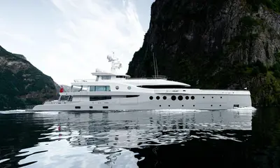 STARDUST - Damen Yachting official image