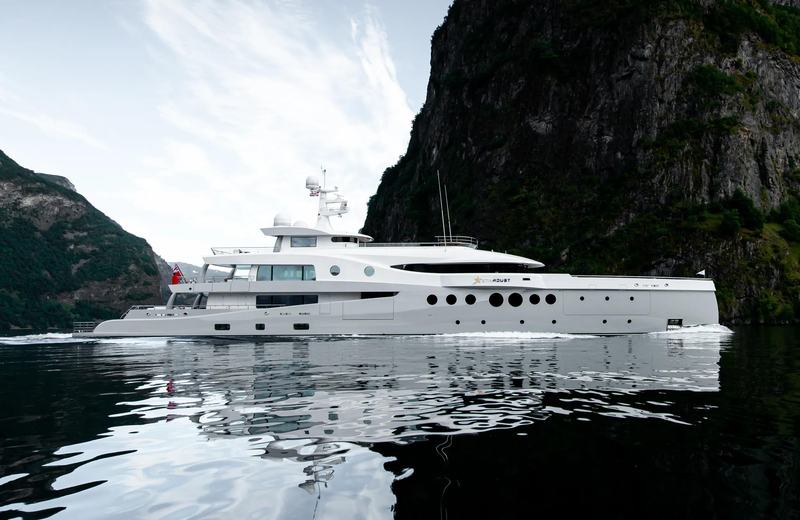 STARDUST - Damen Yachting official image