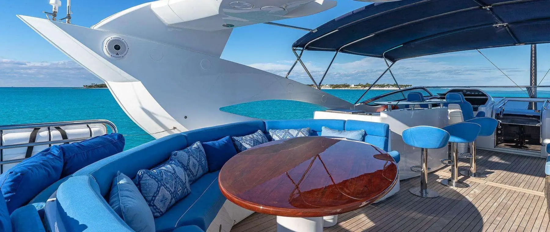 32m Sunseeker KEFI Listed at $2.195m With Four Guest Suites — source image