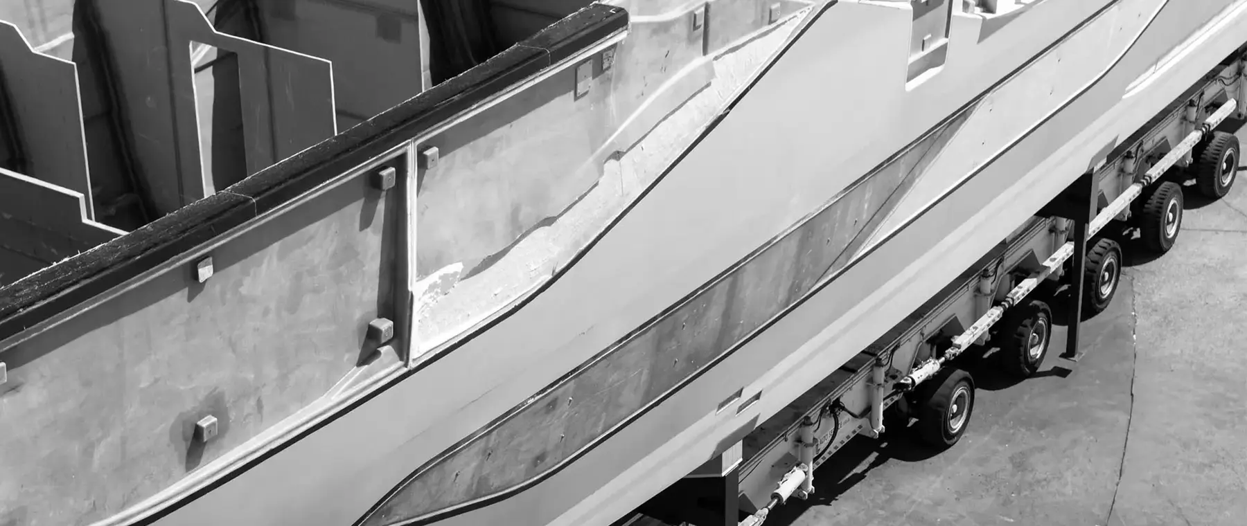Sunseeker 134 Superyacht hull lift - official image