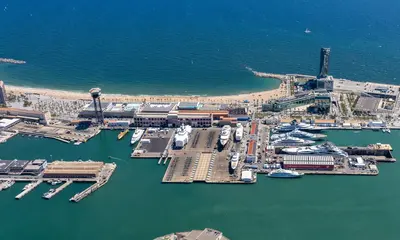 MB92 Barcelona superyacht refit yard — Source: MB92