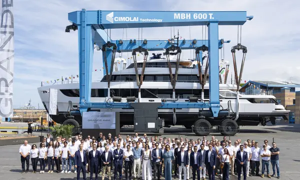 Azimut Grande 44M Uses 400kg Carbon Hull Vane as Seven Units Sell