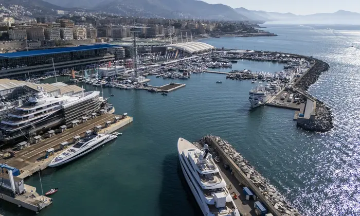 Genoa Boat Show 2026 Adds 35–50m Yacht Display and 215 New Models — official credited editorial image