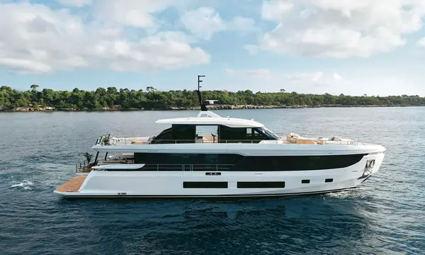 Azimut Confirms Grande 30M and Magellano 30M at Fort Lauderdale 2026 — source image