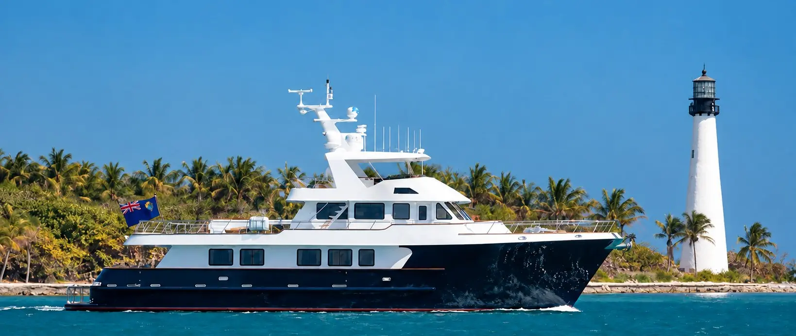 28m Explorer SARAH LISSA Joins YACHTZOO Sales Fleet — official publisher image