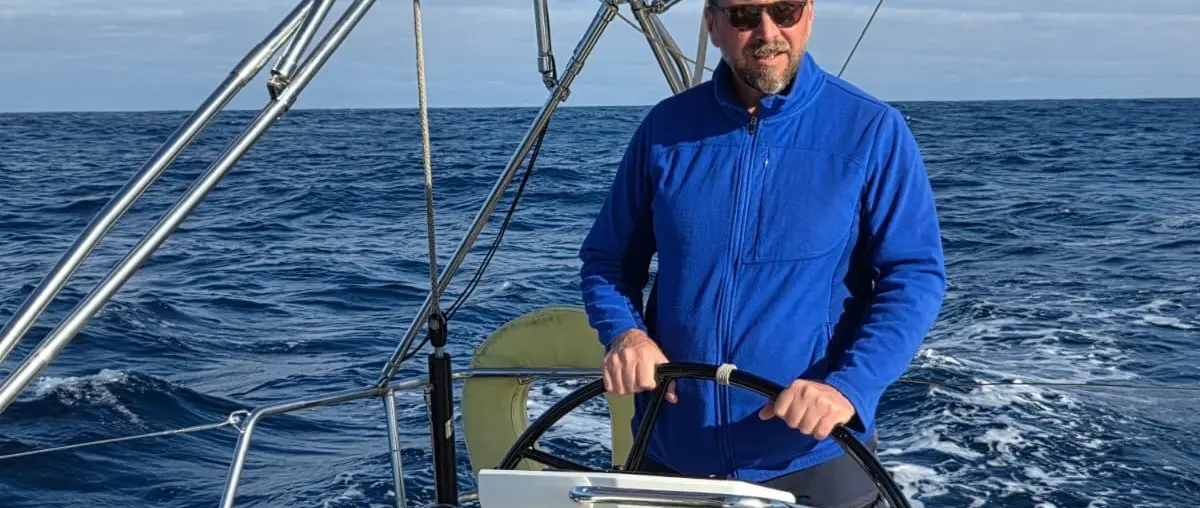Tom Stierle receiving RYA Yachtmaster of the Year — official photograph