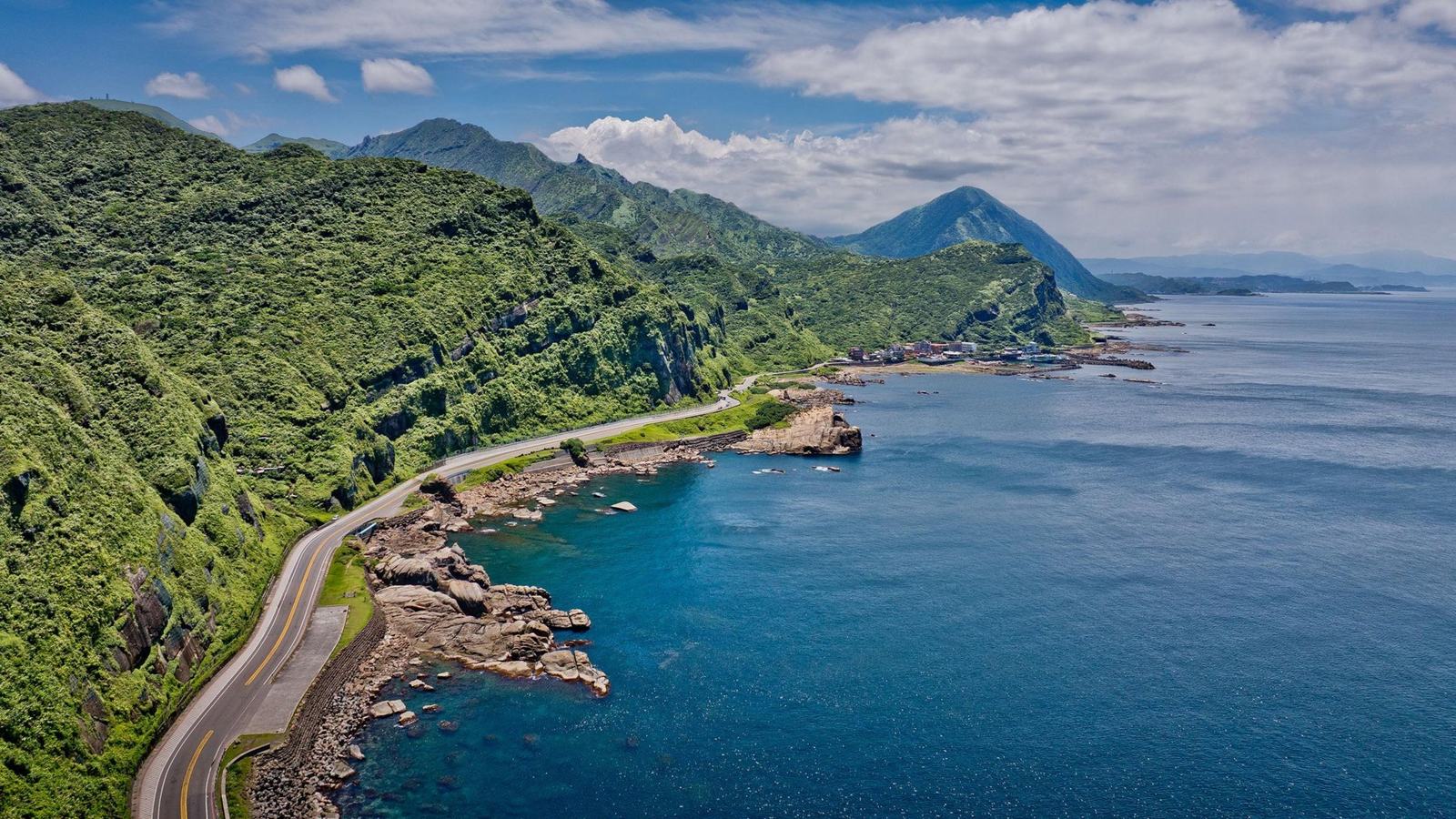 Taiwan's Mountain Roads Inspire Porsche's New Curves Travel Story — official source image
