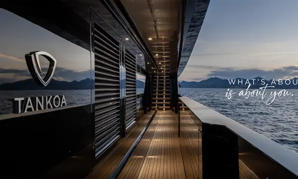 Tankoa Singolare wins Best Custom Yacht award press image