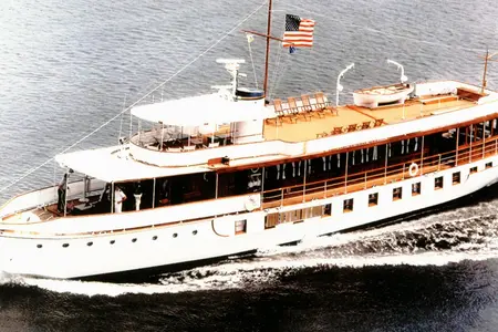 USS Sequoia on the Potomac — U.S. Navy, 2009