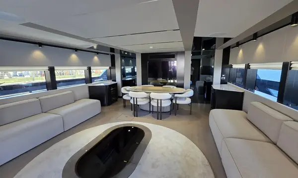 V — AvA Yachts Kando 85 — 02