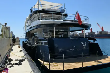 V — AvA Yachts Kando 85 — 03