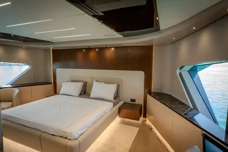 V — AvA Yachts Kando 85 — 10