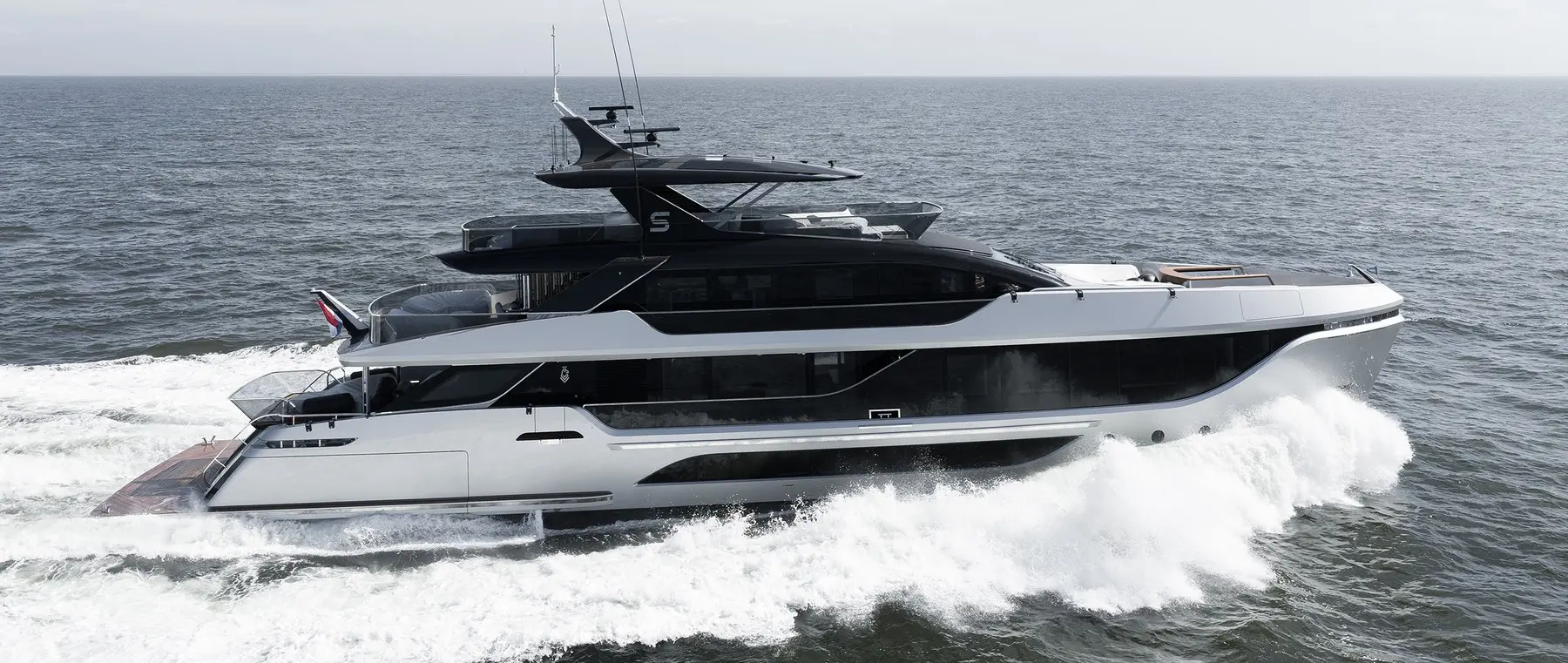 Van der Valk's 39.92m Shine Reveals the Engineering of Custom Yachts — source image