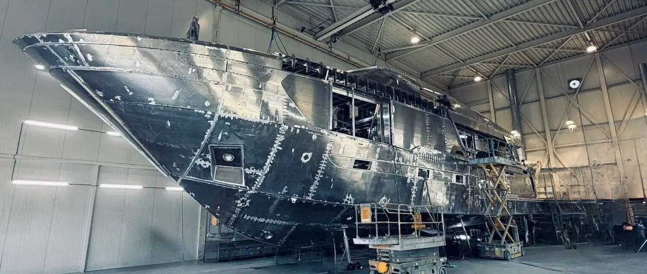 Van der Valk's 30.88m Project Berlin Advances into Outfitting Programme — source image