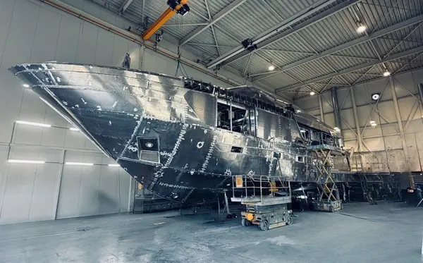 Van der Valk's 30.88m Project Berlin Advances into Outfitting Programme — source image