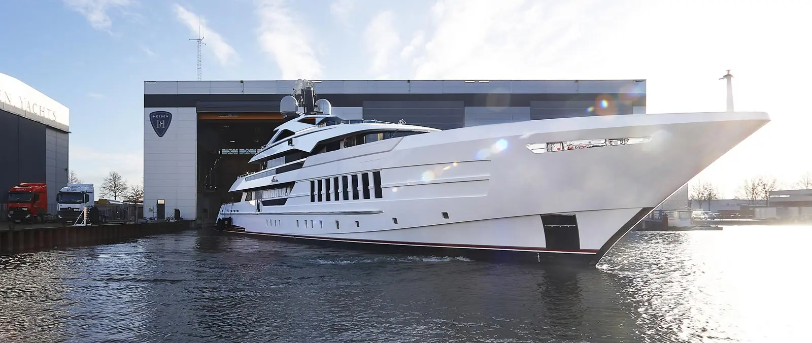 Welcome Vida, our latest yacht in the 55m Steel class press image