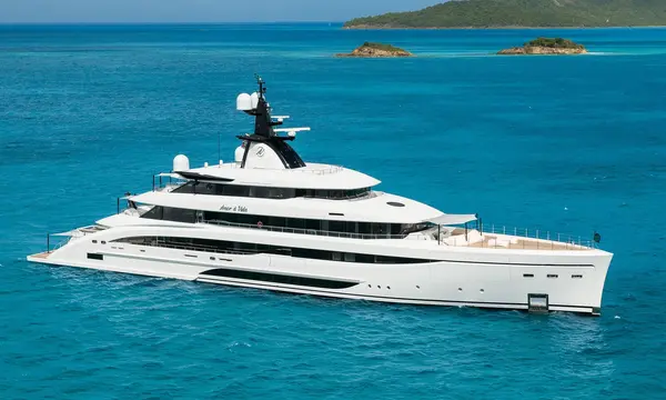 Videoworks Details Digital Systems Aboard 67.5m AMOR À VIDA — source image