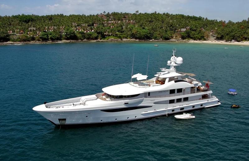 WERE DREAMS - Damen Yachting official image