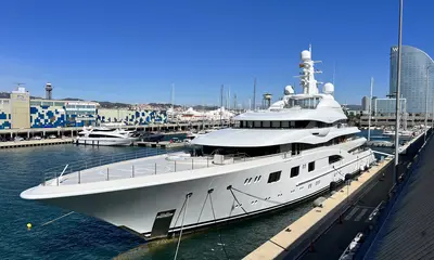 Meridian A - File:'Meridian A" in Barcelona.jpg